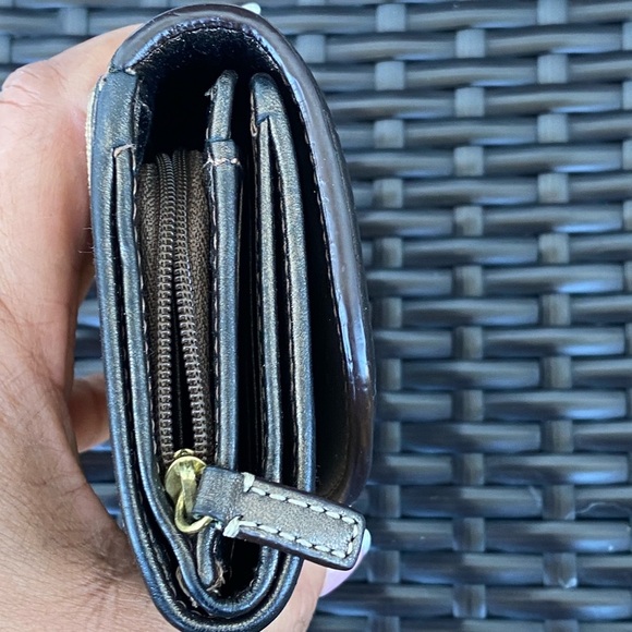 Coach Brown and Tan Signature Wallet - Picture 4 of 10